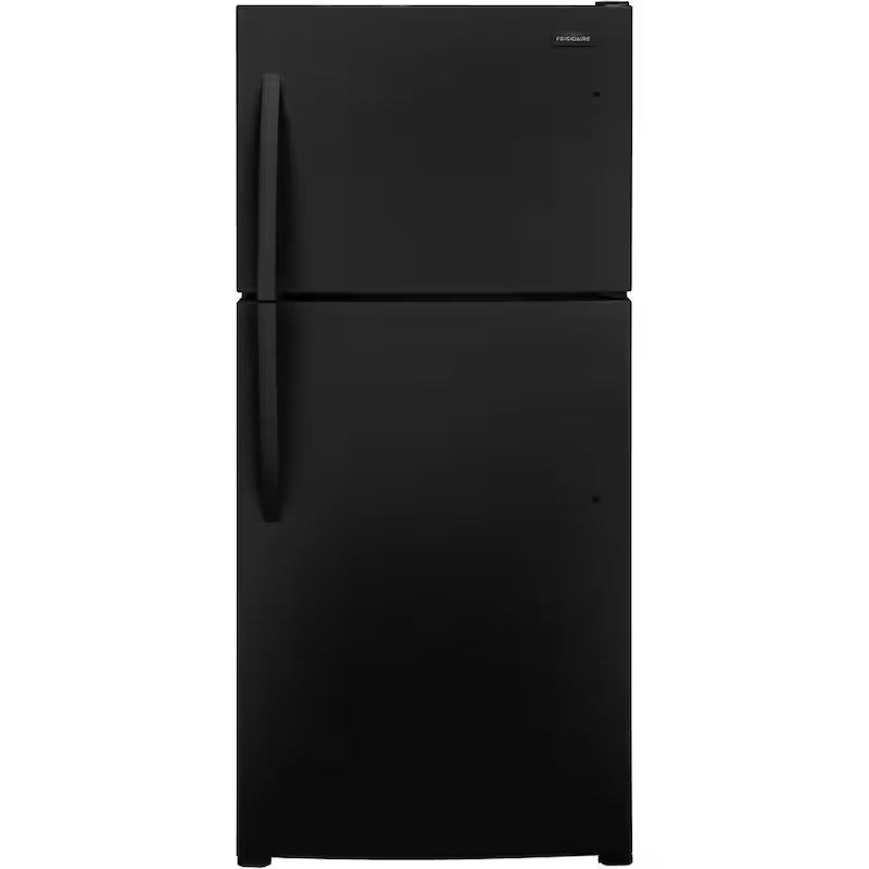 Freestanding Top Freezer Refrigerator in Black R790