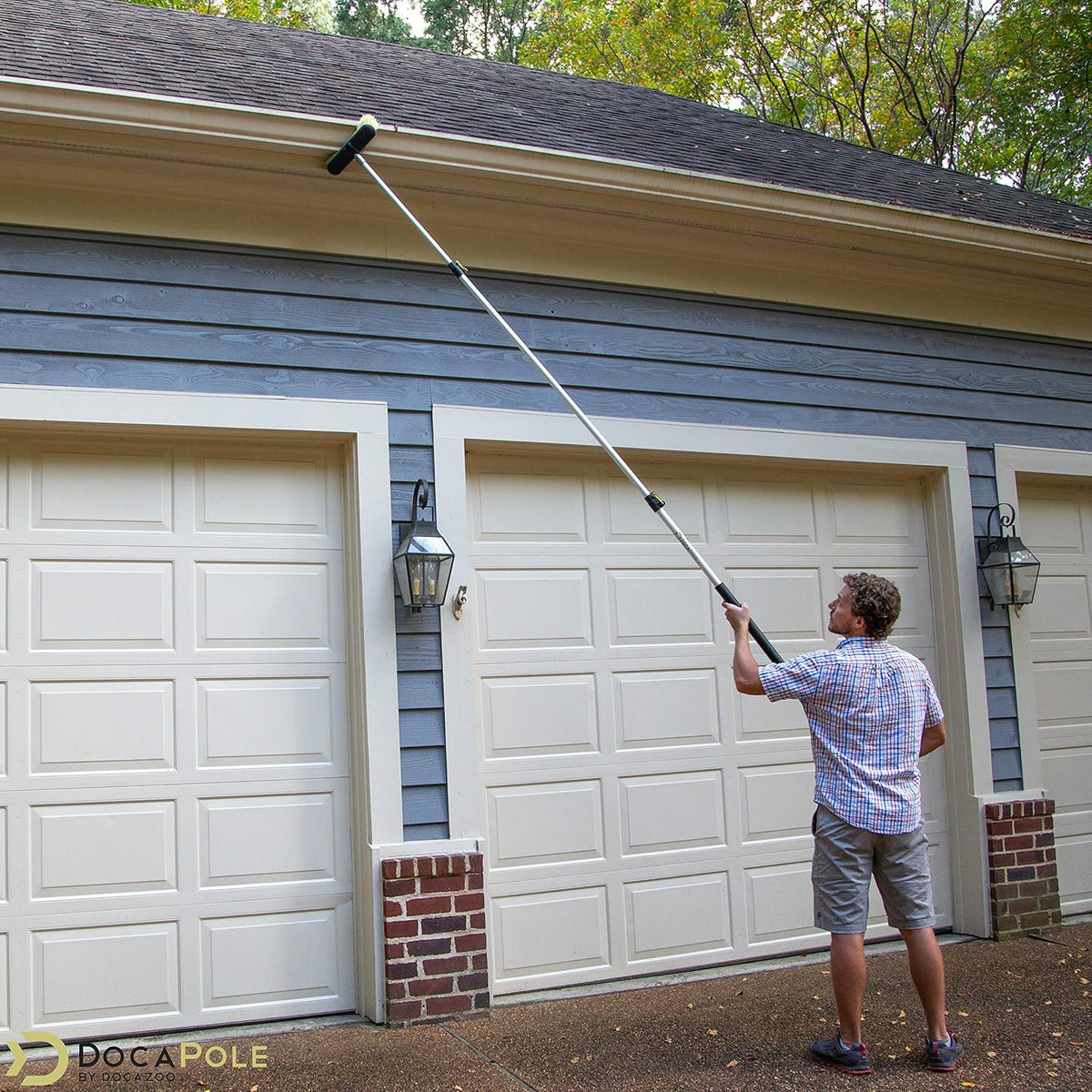 11 Inch Medium Bristle Deck Brush with Telescoping Pole P71978
