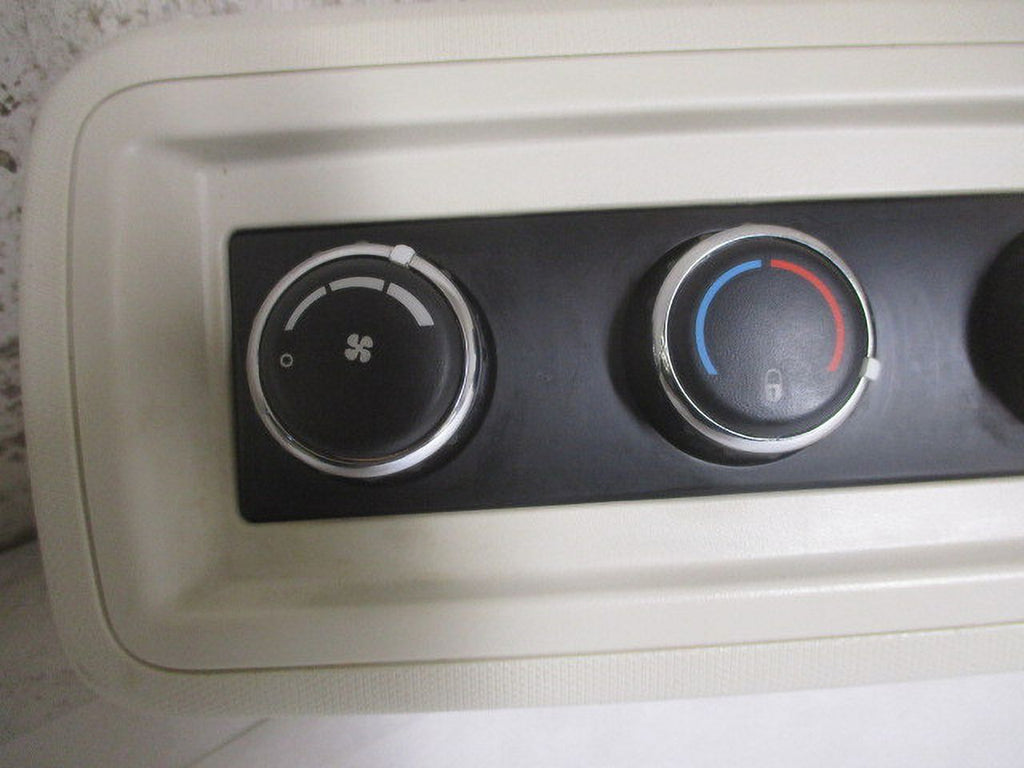 Rear Roof Manual Climate Temperature Control Q71354