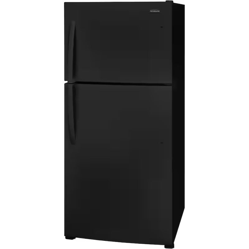 Freestanding Top Freezer Refrigerator in Black R790