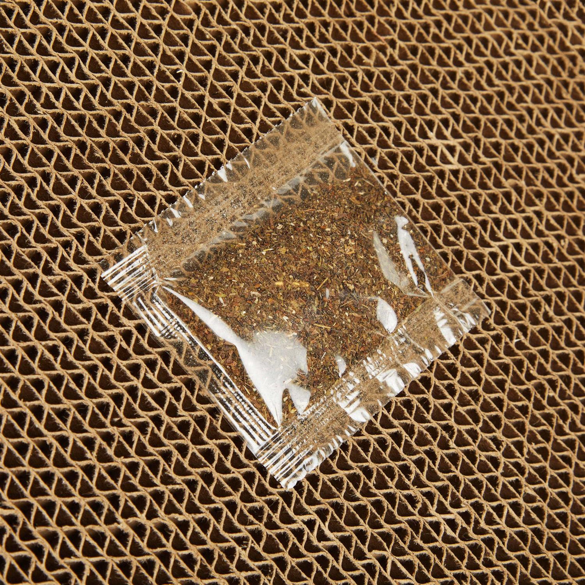 Cat Ramp with Refillable Double Scratcher M862