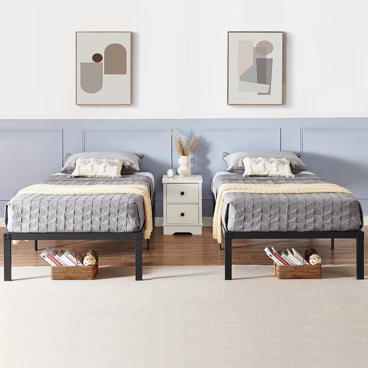 2-Piece Twin Metal Platform Bed Frame H49335