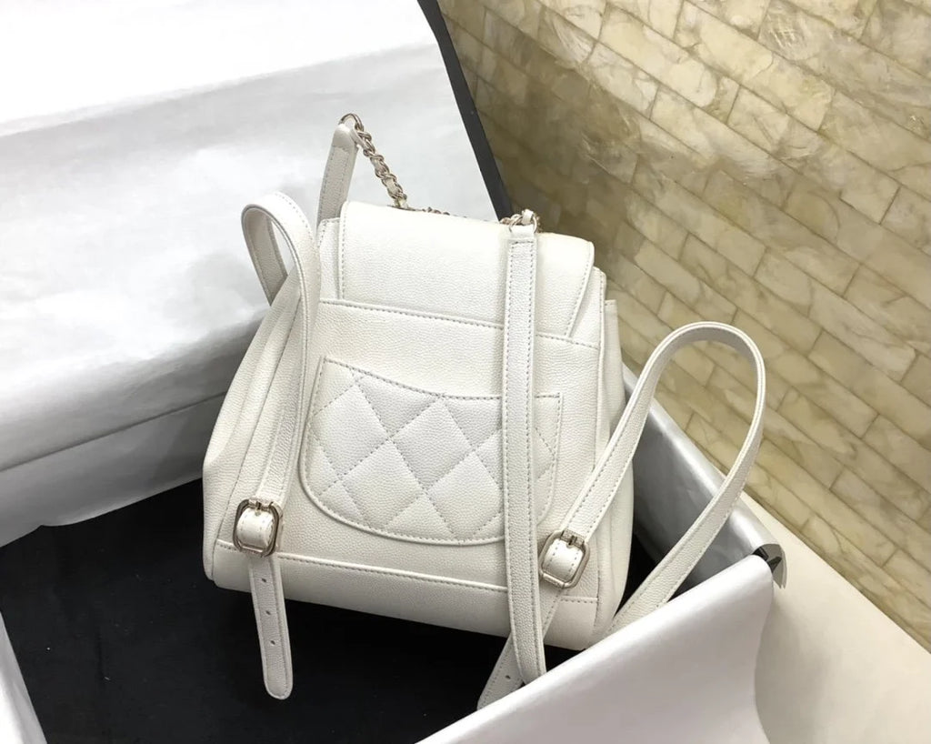White Backpack M1030