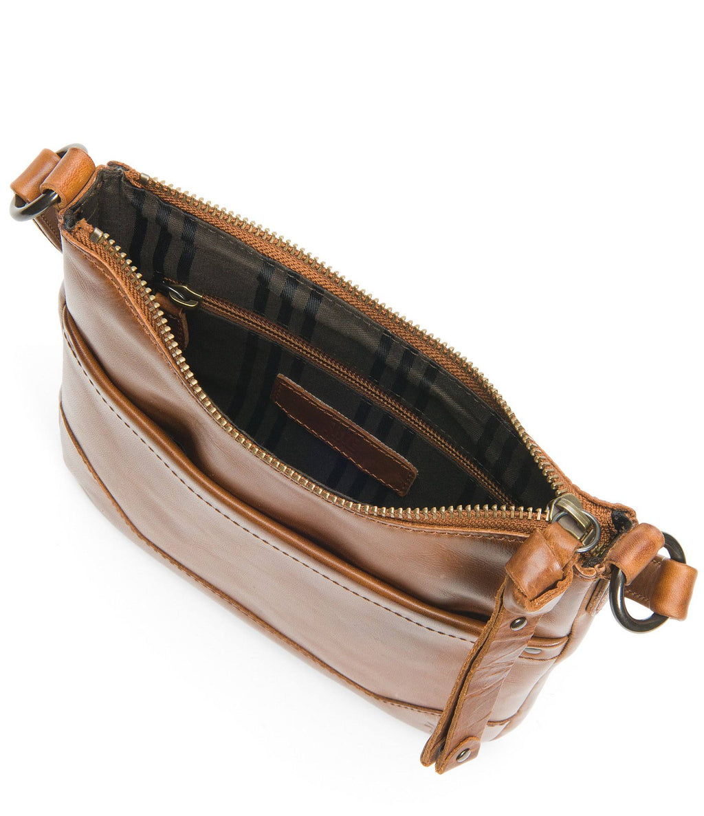 Dark Brown Leather Swing Pack T357611