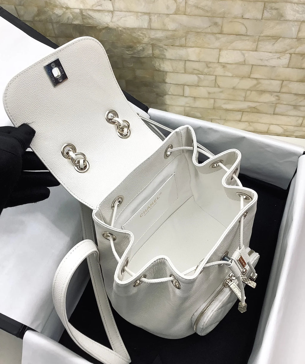 White Backpack M1030