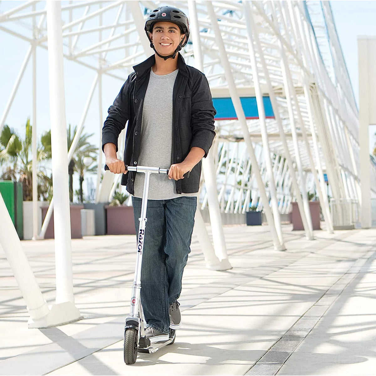 Kick Scooter with 8" Air-filled Tires, Foldable, Adjustable Handlebars N797179
