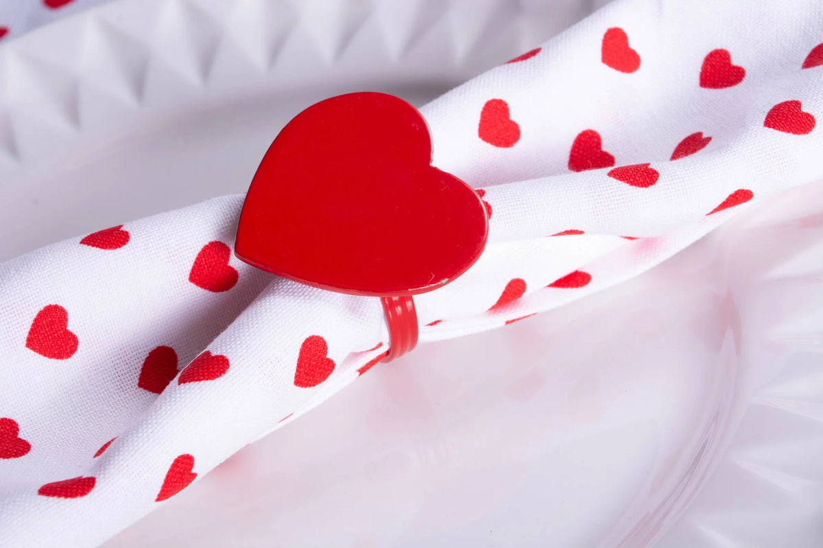 Set of 6 Red Heart Shaped Napkin Rings Y90960