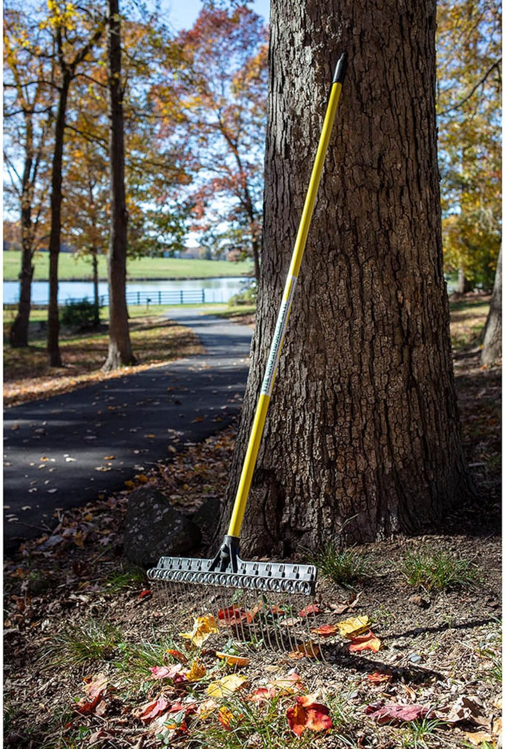 55” Lightweight Fiberglass Handle Rake with 21” Head G496