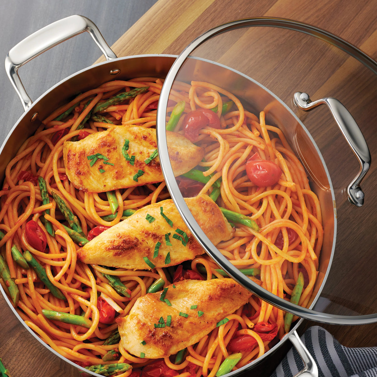 6 Qt Covered Stainless Steel Braiser Pan O75865