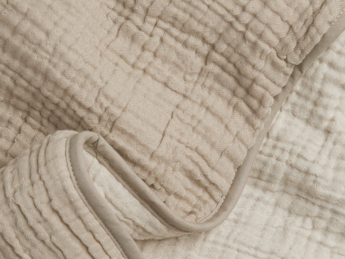 King/Cal King White/Ivory Cotton Quilt W52644