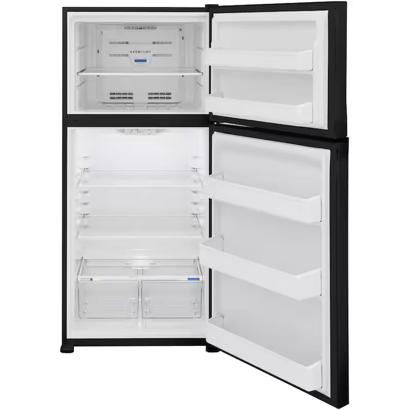 Freestanding Top Freezer Refrigerator in Black R790