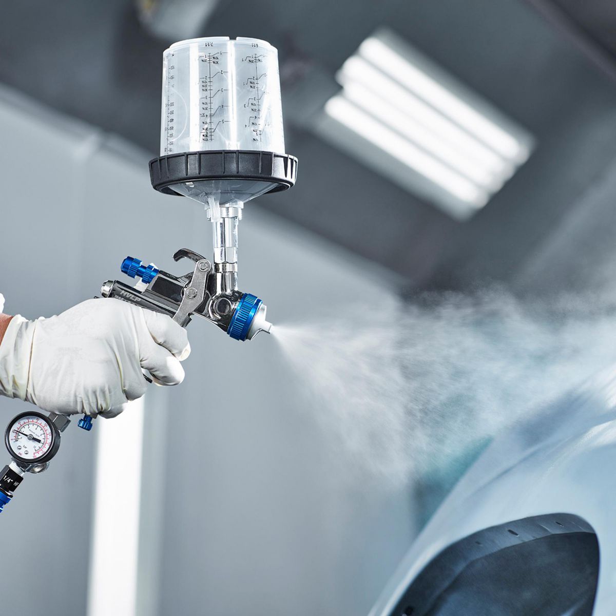 Gravity-Feed Air Spray Gun with Side Fan Control V865