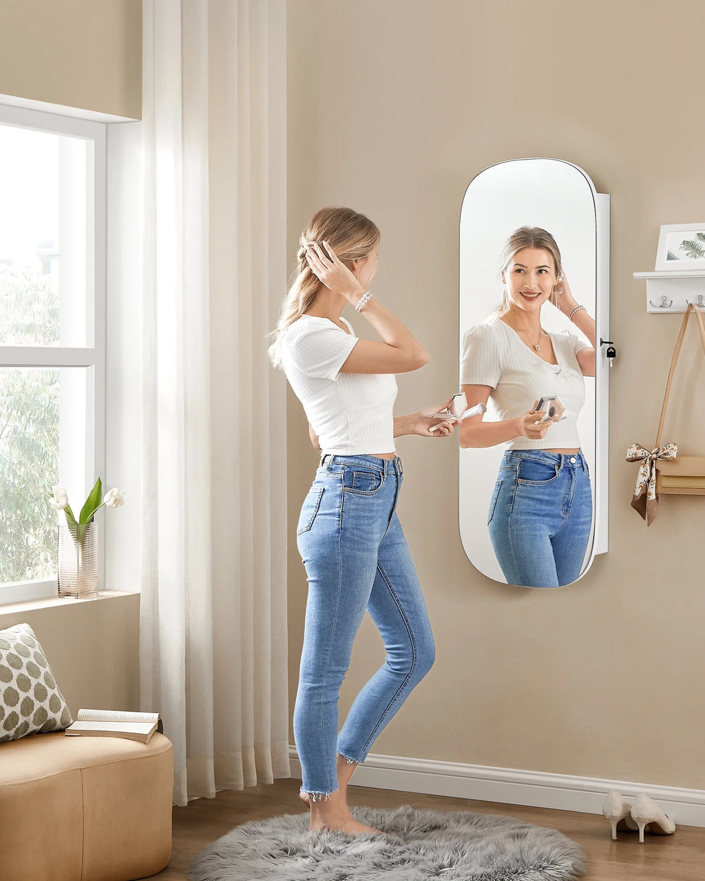 White Lockable Wall Mounted Jewelry Cabinet with Mirror I3129