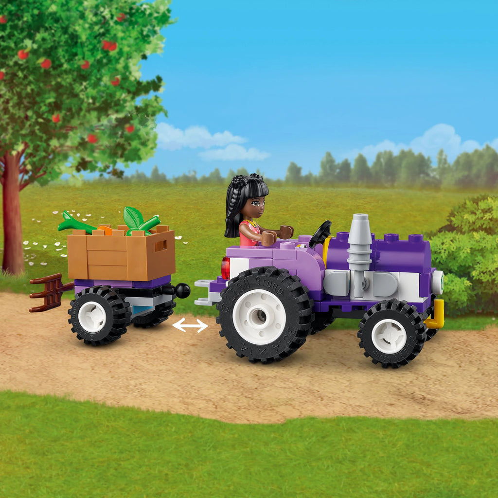 Farm House Set with Toy Horse Stable Tractor and Trailer D622
