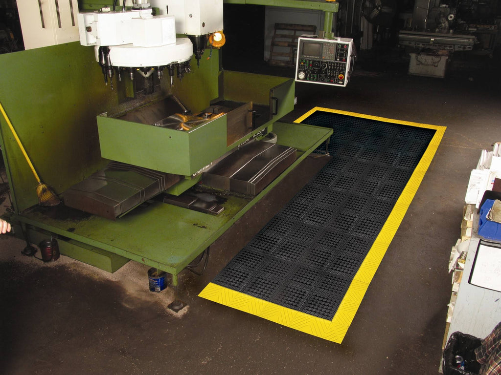 Black Interlock Drainage Runner L3860