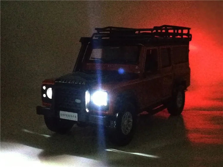 1/32 Alloy Diecast Model Car with Sound Light L853357