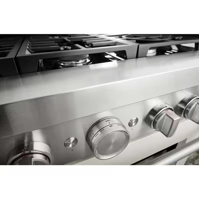 5.1 cu. ft. Smart Gas Range with Self-Cleaning and True Convection E13576